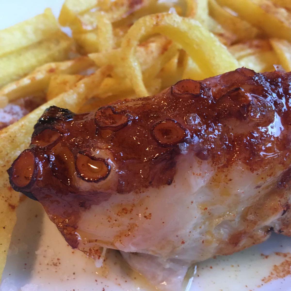 Pulpo a la brasa Pulpo a la brasa